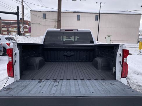 Used 2019 Chevrolet Silverado 1500 RST image 18