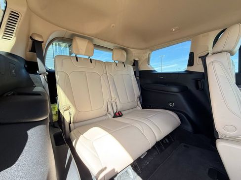 Used 2021 Jeep Grand Cherokee L Limited RWD image 27