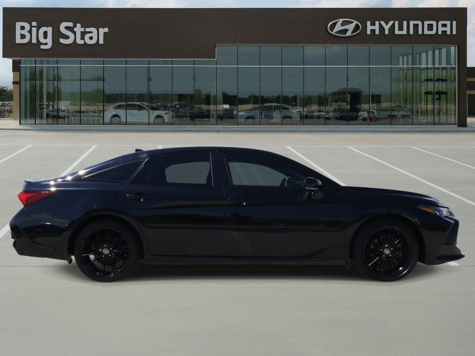 Used 2021 Toyota Avalon XSE FWD image 5