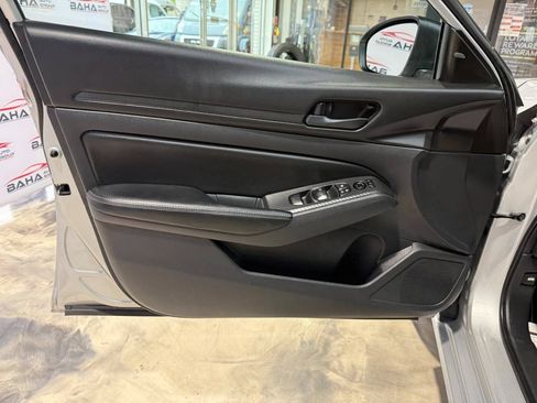 Used 2026 Nissan Altima 2.5 SV FWD image 33
