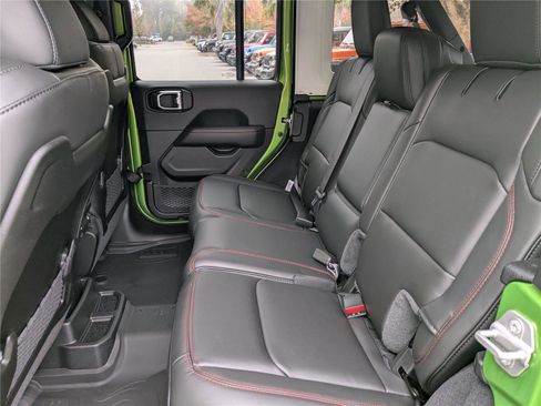 New 2025 Jeep Wrangler Unlimited Rubicon image 14