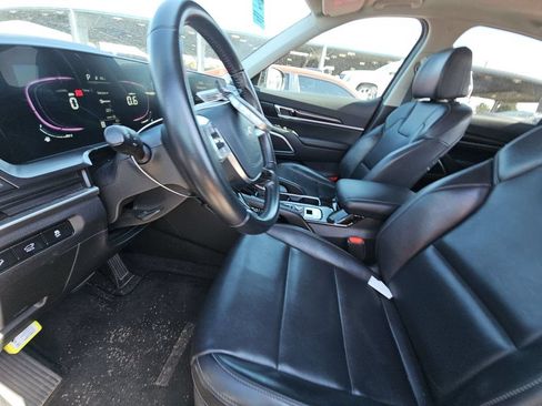 Used 2025 Kia Telluride S AWD/4WD image 10