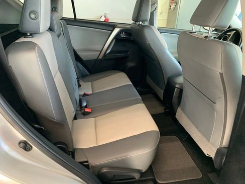 Used 2015 Toyota RAV4 Limited w/ Four Season Floor Mat Package AWD/4WD image 18