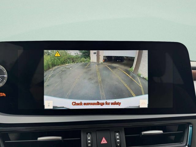 Used 2023 Lexus ES 300h w/ Accessory Package (Z1) FWD image 14