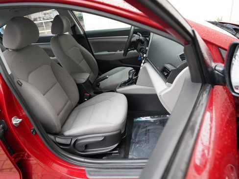 Used 2020 Hyundai Elantra SEL image 26
