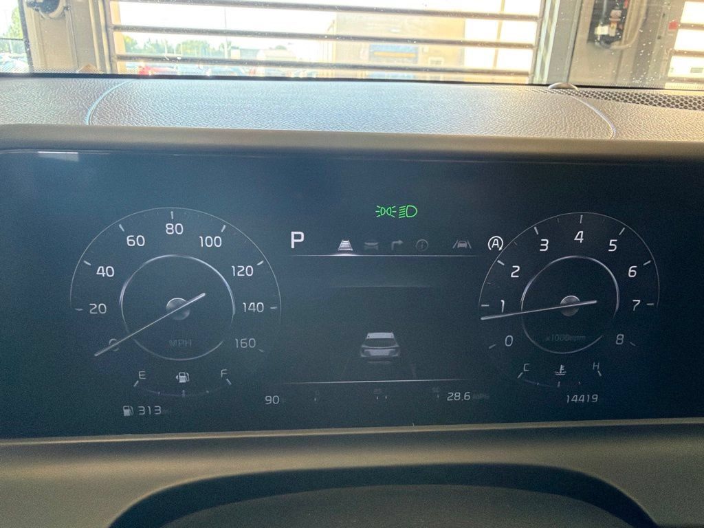 Used 2024 Kia Seltos EX AWD/4WD image 3