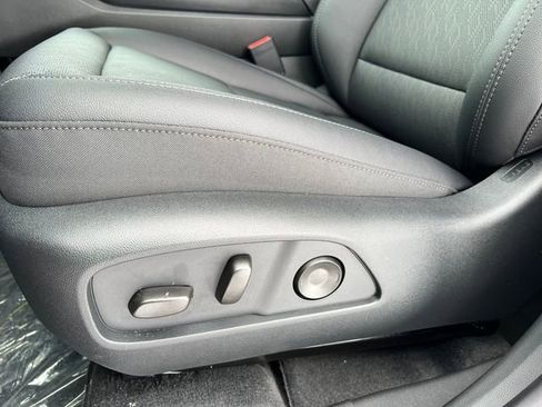 New 2026 Chevrolet Equinox LT w/ Convenience Package II image 10