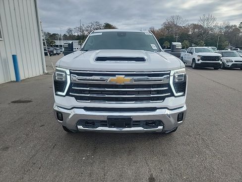 Used 2024 Chevrolet Silverado 2500 LTZ image 7