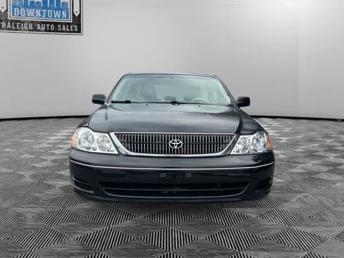 Used 2001 Toyota Avalon XLS image 3