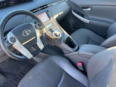 Used 2010 Toyota Prius Five image 7