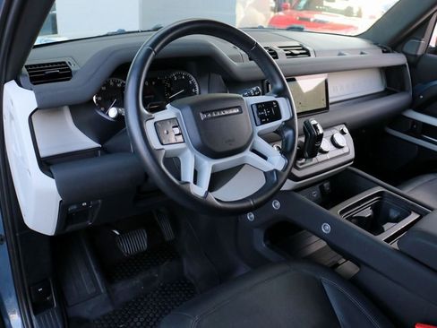 Used 2023 Land Rover Defender 110 S image 18
