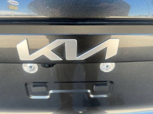 Certified 2024 Kia Niro EX FWD image 34