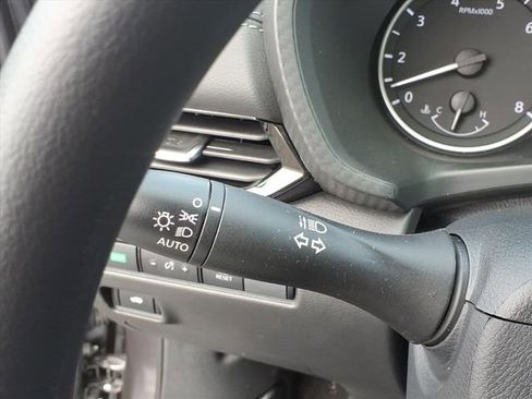 Certified 2025 Nissan Sentra SV image 20