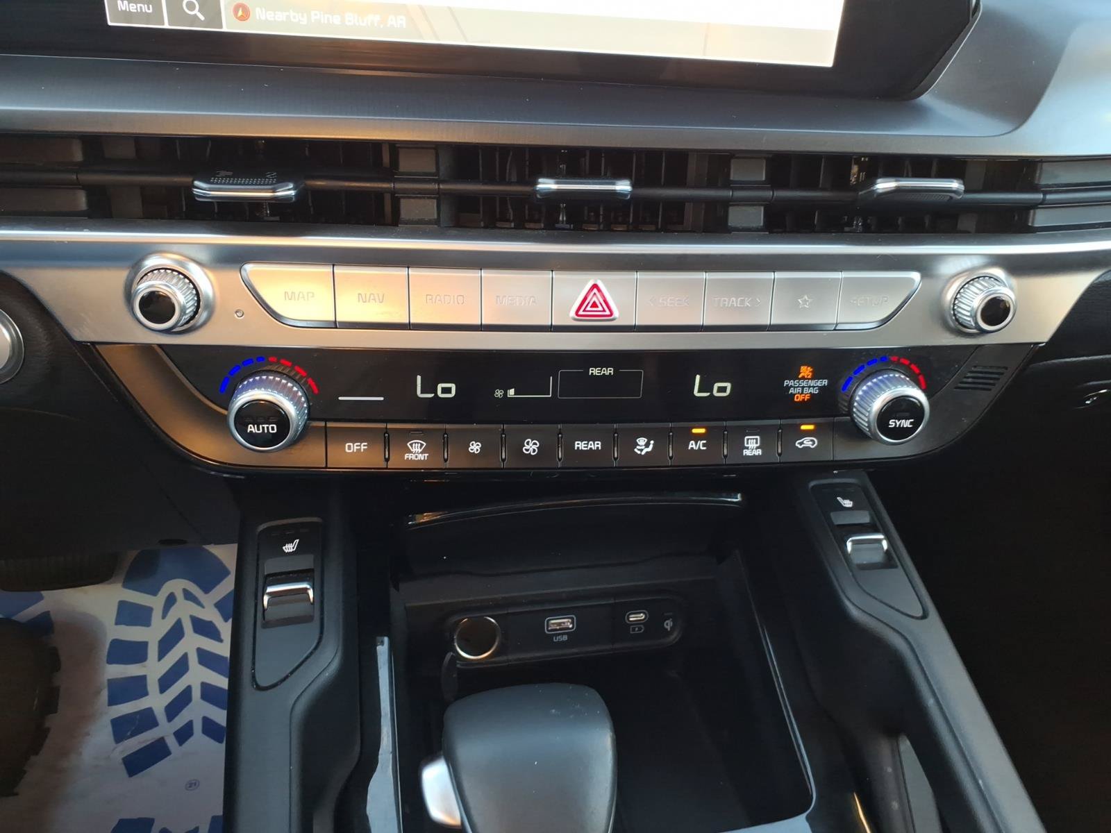 Used 2025 Kia Telluride S FWD image 14