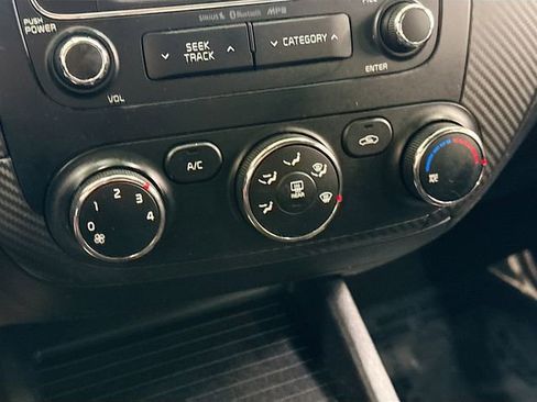 Used 2014 Kia Forte EX image 14