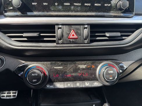 Certified 2023 Kia Forte GT-Line w/ GT-Line Premium Package FWD image 12