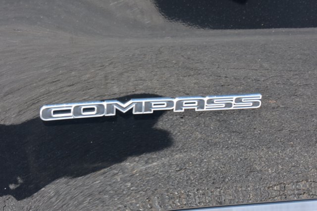 Used 2024 Jeep Compass Limited AWD/4WD image 12