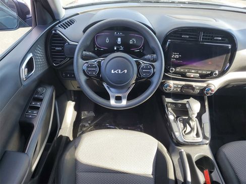 Used 2024 Kia Soul S image 28
