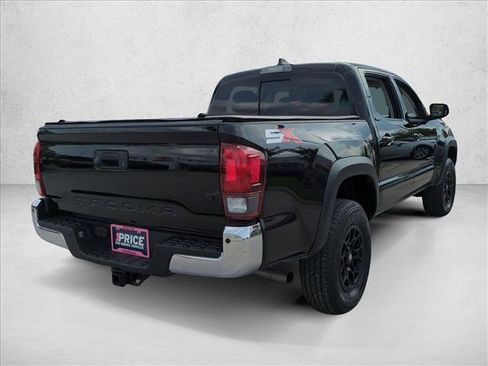 Used 2023 Toyota Tacoma SR5 RWD image 5