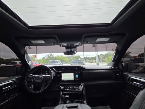 Used 2022 GMC Sierra 1500 AT4 w/ AT4 Premium Package image 19