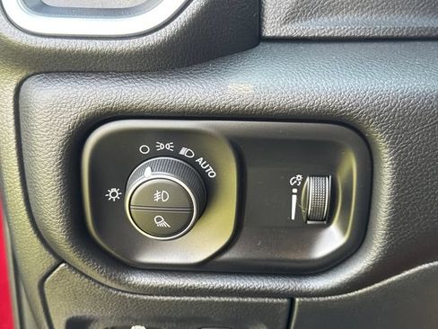 Used 2025 RAM 1500 Lone Star AWD/4WD image 26