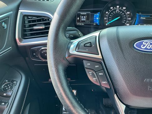 Used 2023 Ford Edge Titanium AWD/4WD image 18