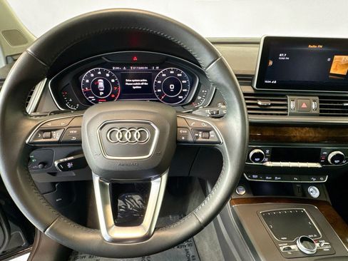 Used 2019 Audi Q5 2.0T Premium Plus w/ Premium Plus Package image 11