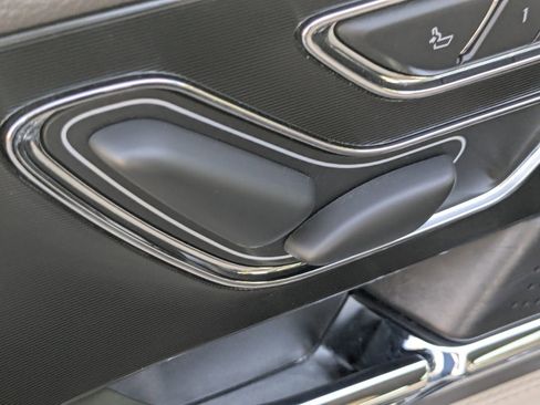 Certified 2024 Lincoln Corsair FWD w/ Equipment Group 101A image 23