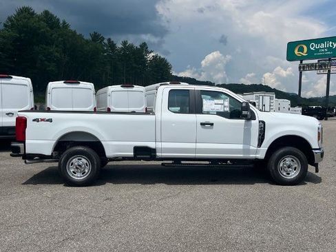 Certified 2025 Ford F350 XL w/ XL Chrome Package image 2