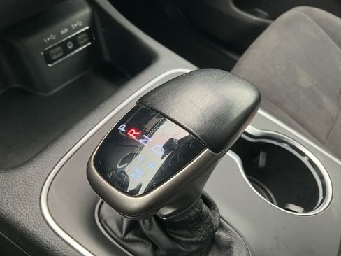 Used 2020 Dodge Durango SXT image 29