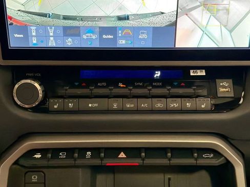 New 2026 Toyota Tundra Platinum image 14