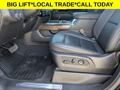 Used 2025 Chevrolet Silverado 2500 LT w/ Trail Boss Package AWD/4WD image 11