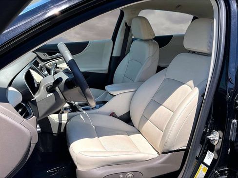 Used 2024 Chevrolet Malibu LT FWD image 21