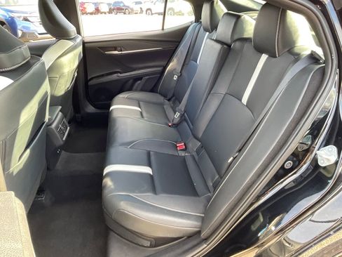 Used 2025 Toyota Camry image 27