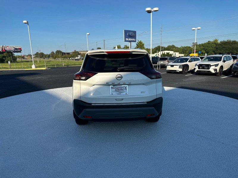 Used 2023 Nissan Rogue SV w/ SV Premium B Package FWD image 6