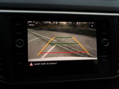 Used 2020 Volkswagen Atlas SE image 30