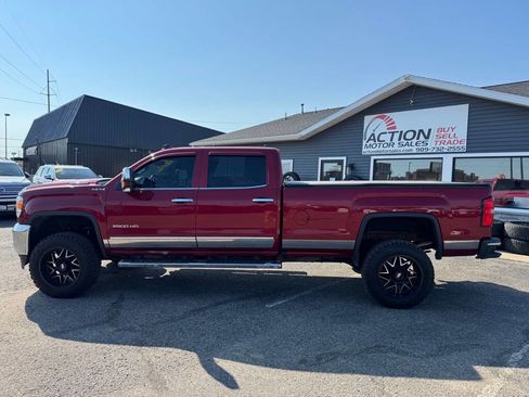 Used 2019 GMC Sierra 2500 SLT image 2