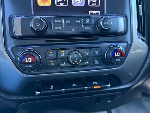 Used 2018 Chevrolet Silverado 1500 LT w/ All Star Edition image 28