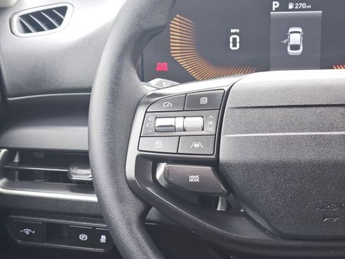 Used 2025 Kia K4 LXS image 23