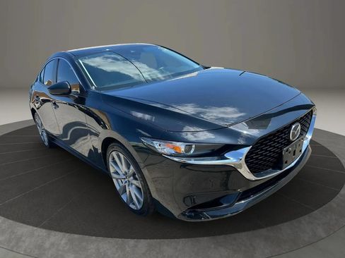 Used 2023 MAZDA MAZDA3 s FWD image 3