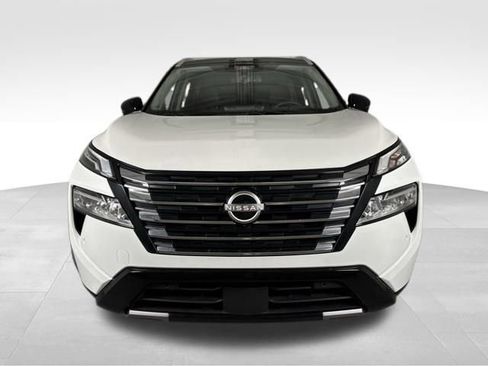 Used 2024 Nissan Rogue Platinum w/ Platinum Premium Package image 3