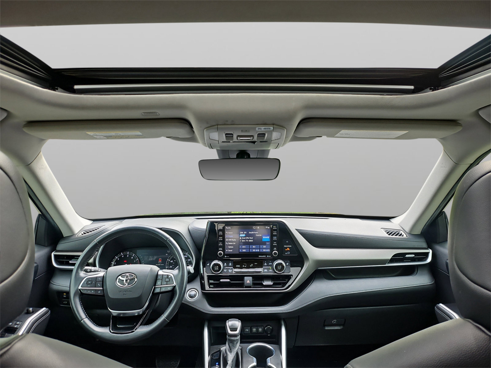 Used 2020 Toyota Highlander XLE FWD image 39