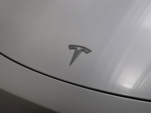 Used 2022 Tesla Model Y Long Range image 4