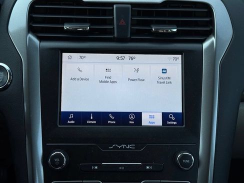 Used 2019 Ford Fusion SE FWD image 40
