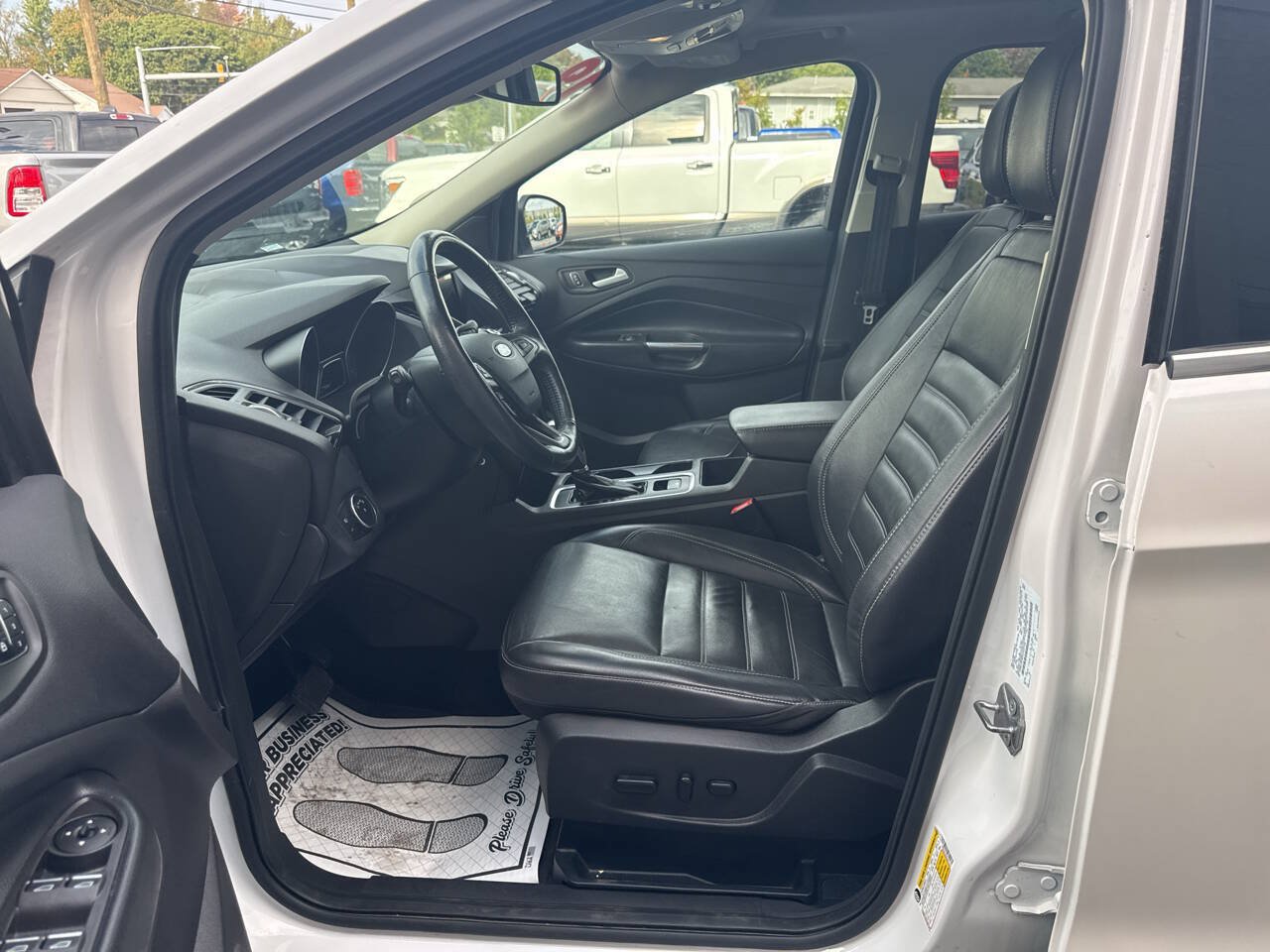 Used 2019 Ford Escape Titanium AWD/4WD image 13