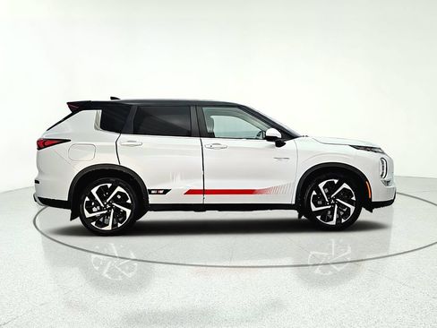Used 2023 Mitsubishi Outlander Ralliart AWD/4WD image 8