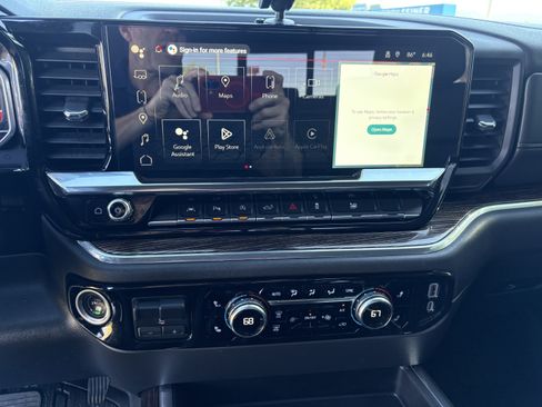 Used 2025 GMC Sierra 1500 Elevation w/ Elevation Premium Package AWD/4WD image 19
