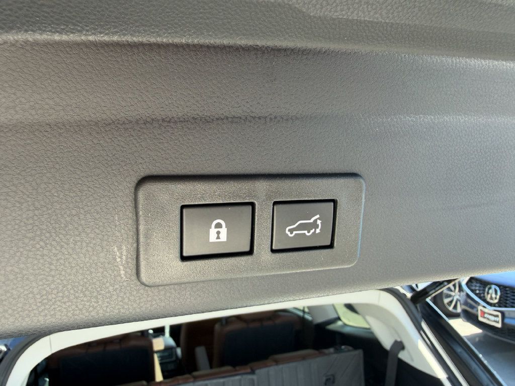Used 2024 Subaru Ascent Touring AWD/4WD image 30