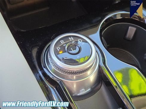 Certified 2025 Ford Explorer Platinum w/ Ultimate Package image 24