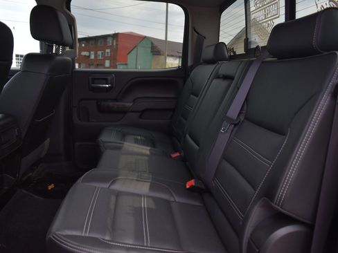 Used 2016 GMC Sierra 3500 Denali w/ Duramax Plus Package image 18